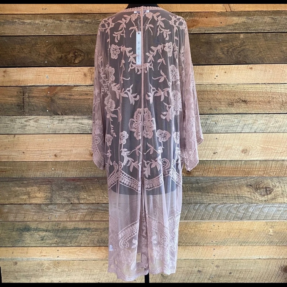 Blush Pink Boho Kimono by She+Sky Size M/L Sheer Lace Floral Pattern - Picture 4 of 7